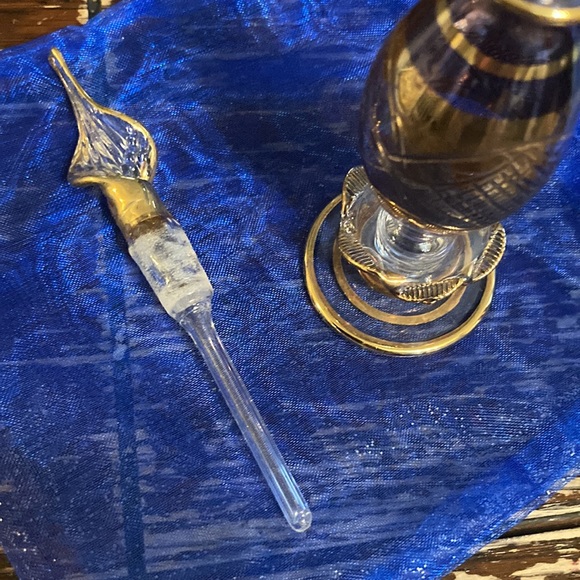 Vintage purple / gold perfume bottle with dabber - Picture 5 of 11